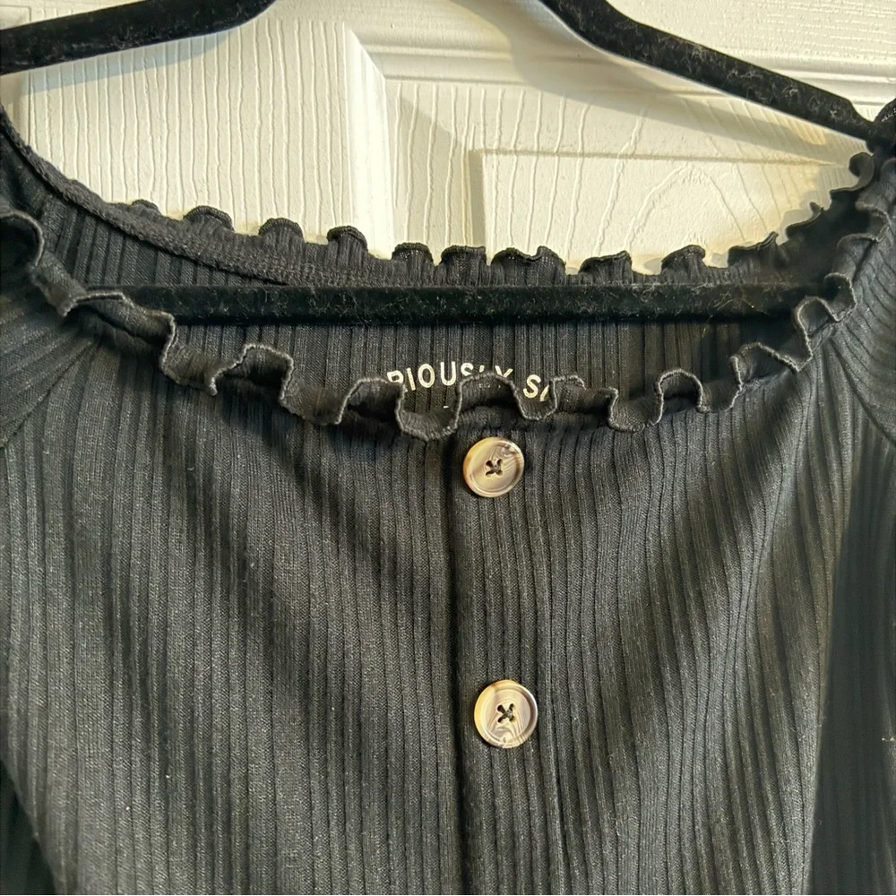 Aeropostale Aero Black Off Shoulder Top Size Medium - Picture 3 of 6